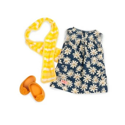 Our Generation Reese with Storybook 18" Posable Travel Doll 8 Our Generation Reese with Storybook 18" Posable Travel Doll - Image 6